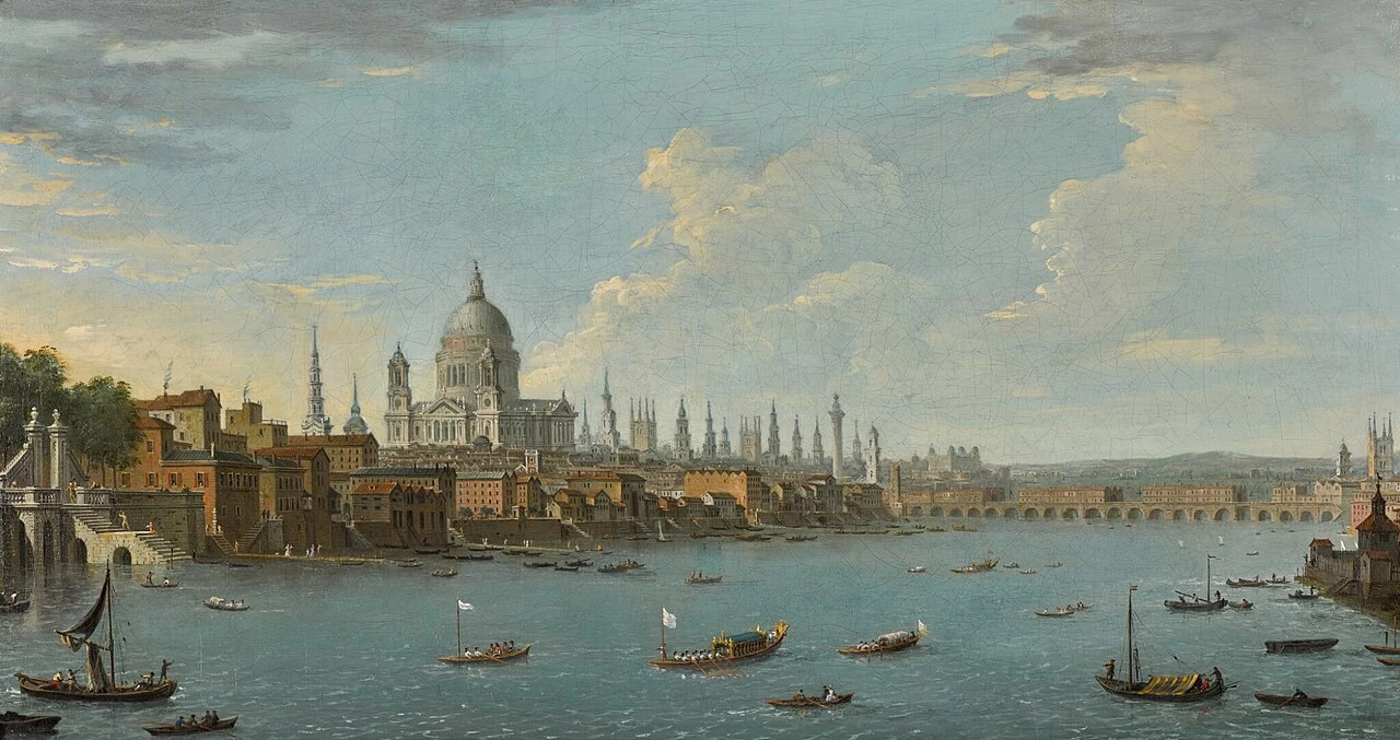 Londra, vista dal fiume Tamigi, con la Cattedrale di St Paul